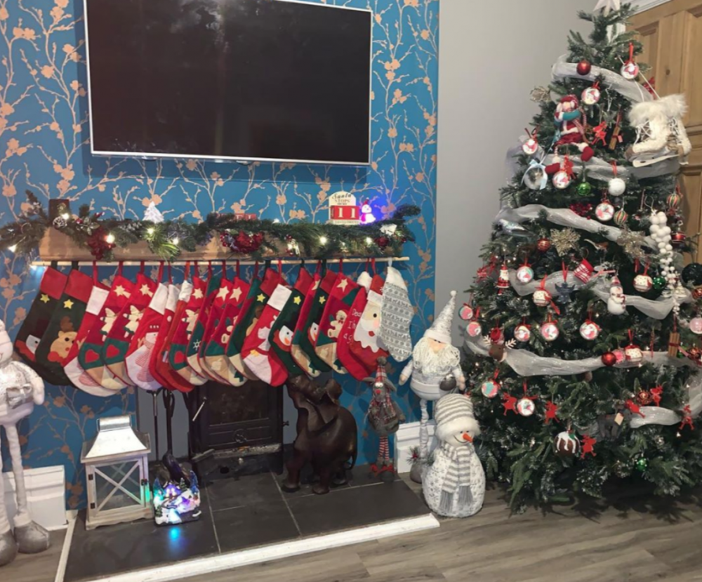 來自英國並育有22名子女的 Radford 夫婦，早在今年9月就為過聖誕做準備。