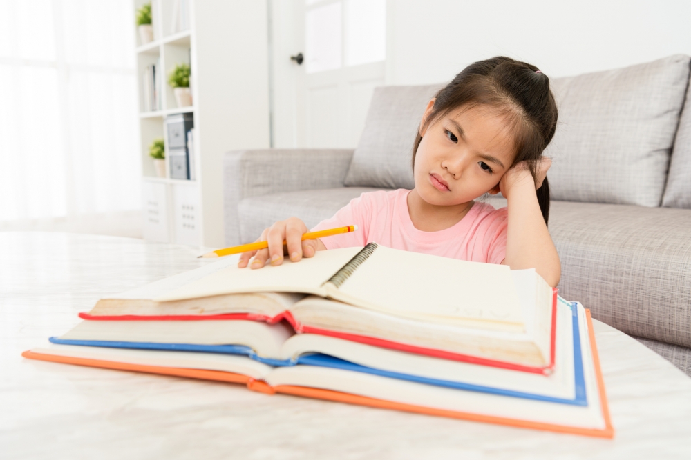 不少家長都望子成龍、望女成鳳，對孩子的成績十分緊張且要求很高。