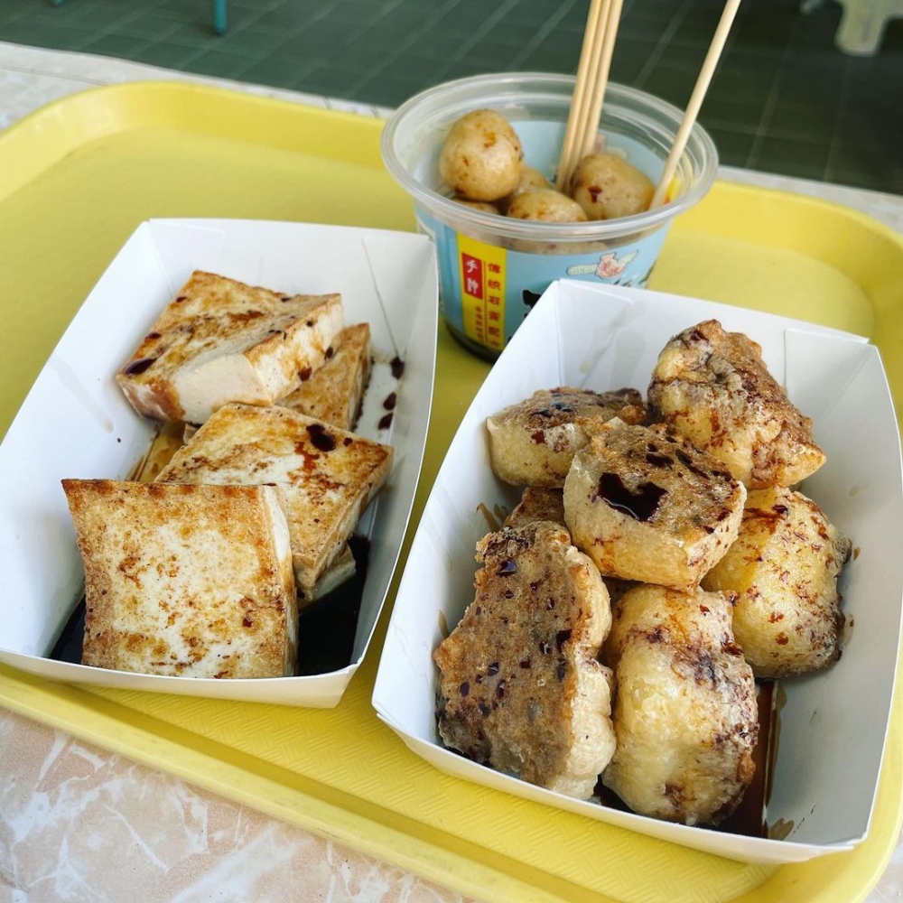 店裡也有其他小食,如燒賣、魚蛋、香煎豆腐等。