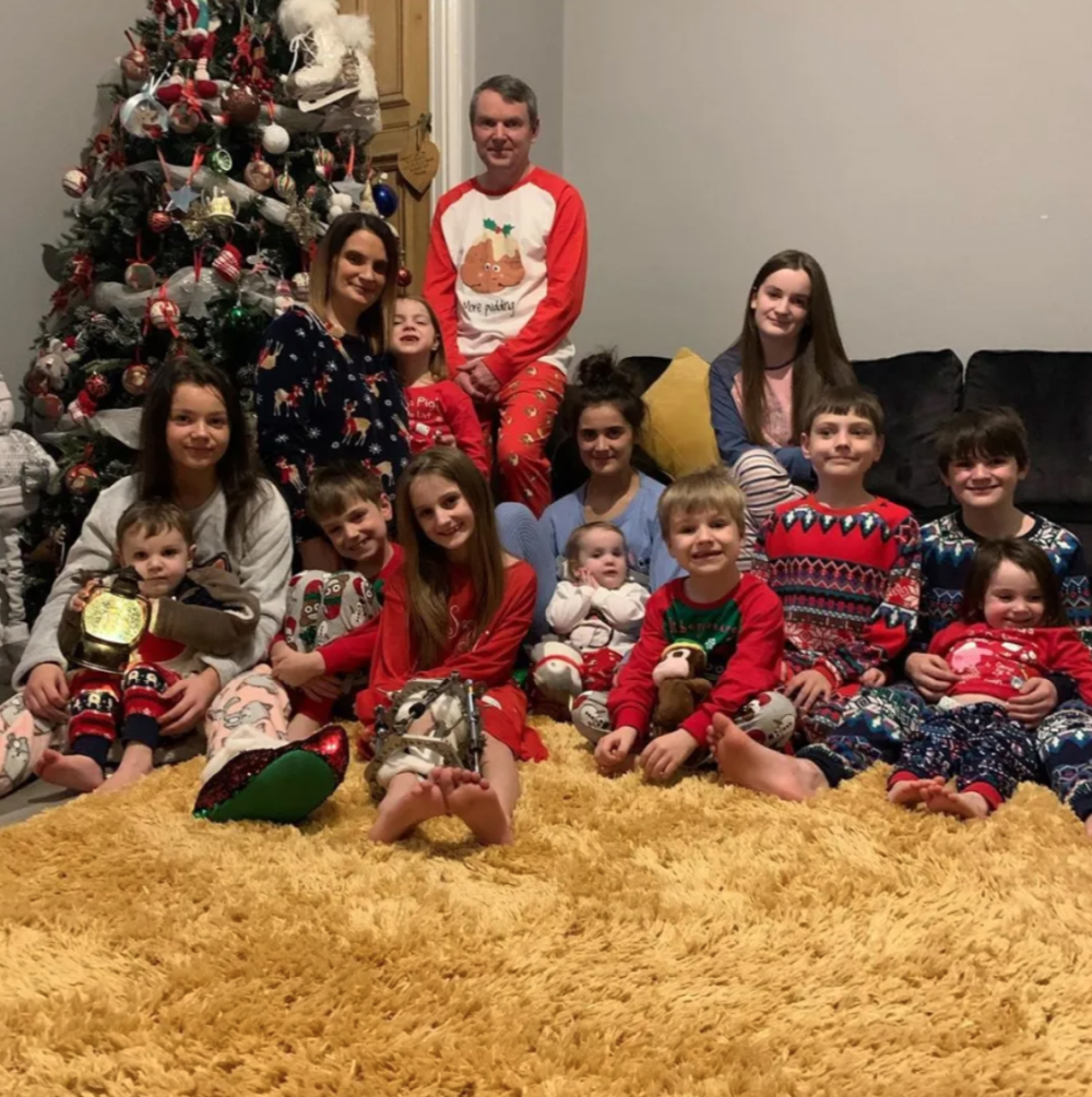 停止生育並不代表他們的大家庭將會停止擴張，因為二人的孫仔孫女正不斷增加。