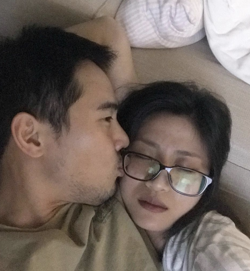 Coffee現時更生眼瘡及皮膚狀態很差,不過她仍感恩兒子嘗試戒夜片後濕疹有好轉。