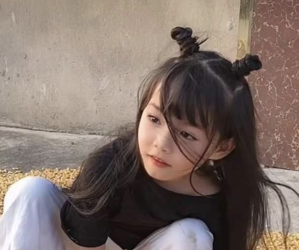 有天使臉孔的小女孩藍妮妮現年6歲,在社交平台抖音擁有逾199萬粉絲。