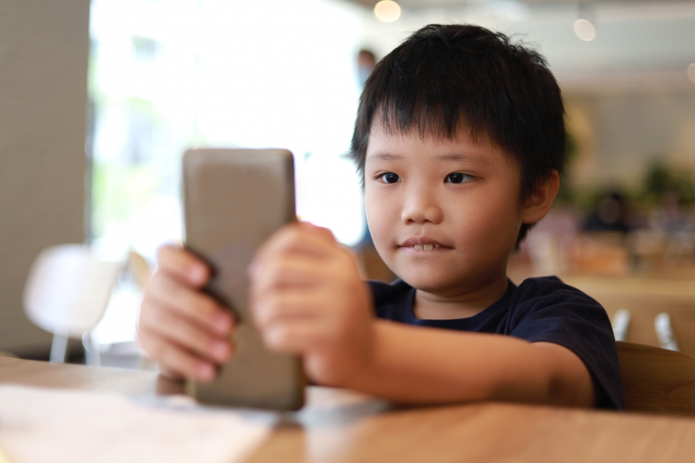 網友提醒現在的小朋友很聰明，密碼很快便記住。