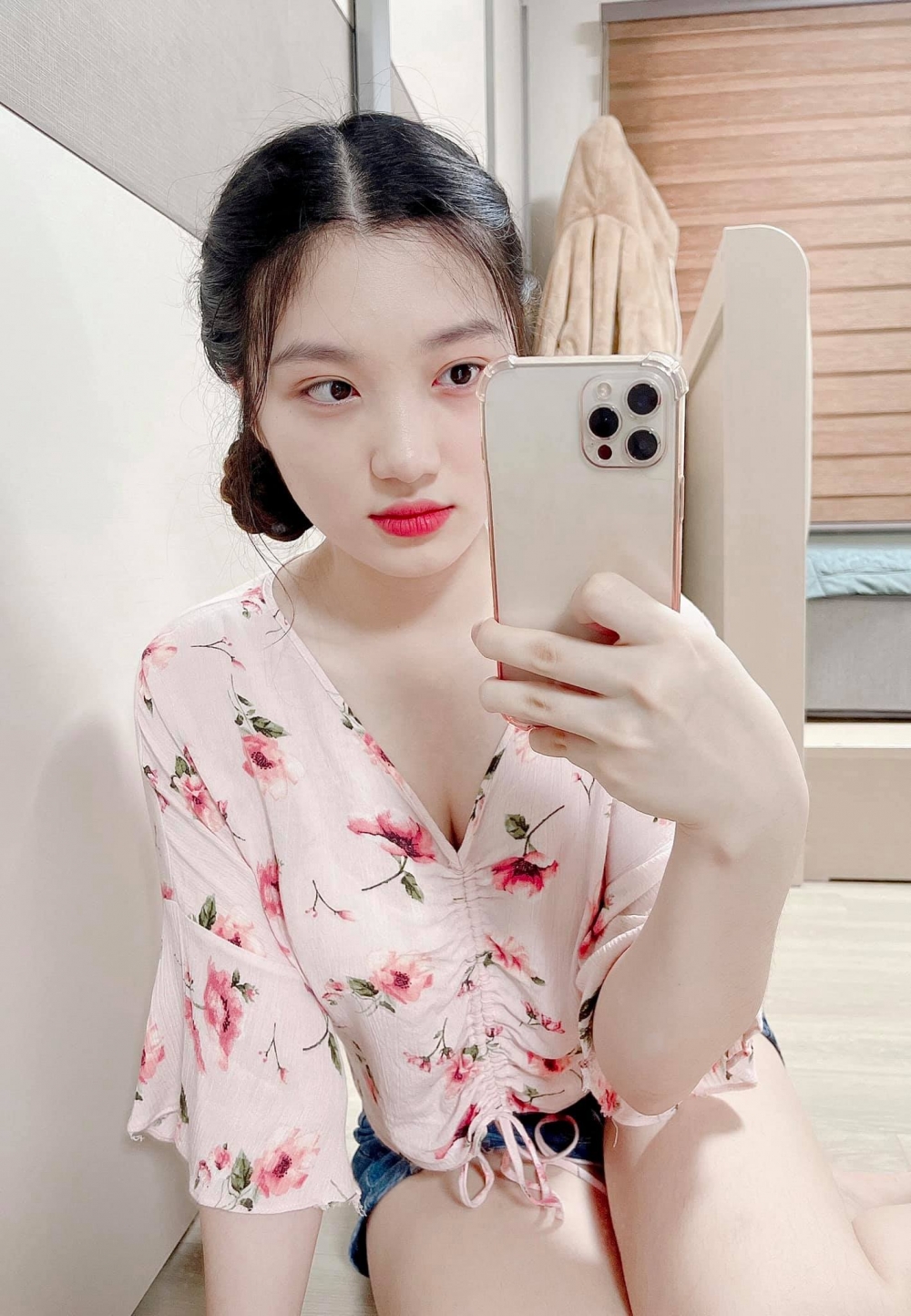 二人一見鍾情,很快便談婚論嫁。