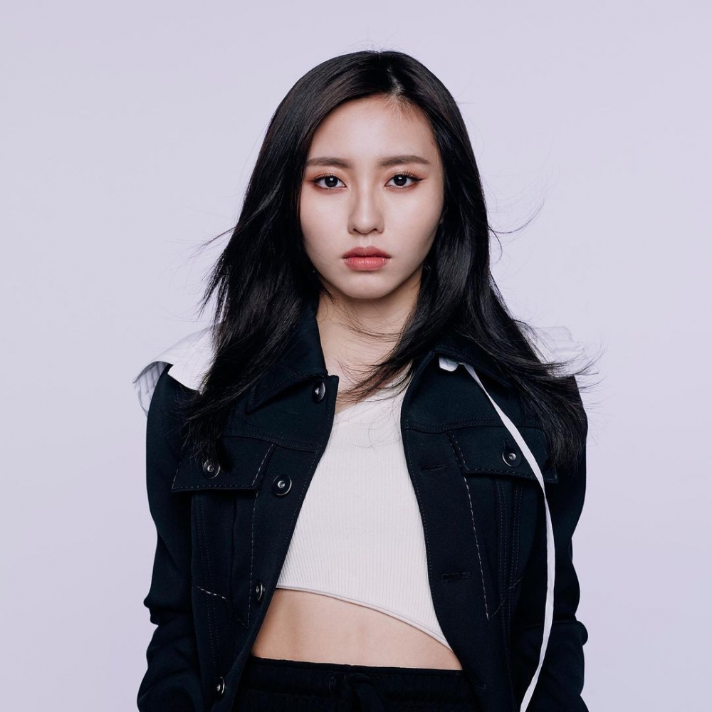 20歲的 Ivy 因參加《全民造星IV》而選擇從香港中文大學退學。