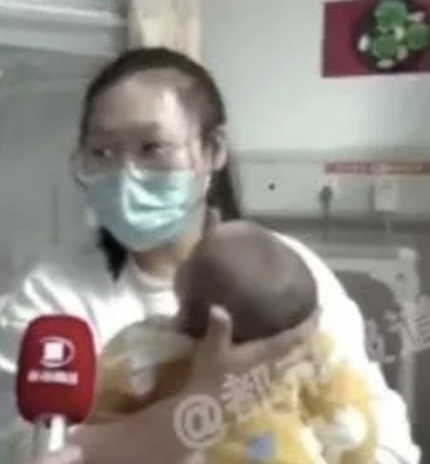 內地河南兒童醫院有一對8個月大的雙胞胎男嬰,確診患上俗稱「自毀容貌綜合症」的罕見病。