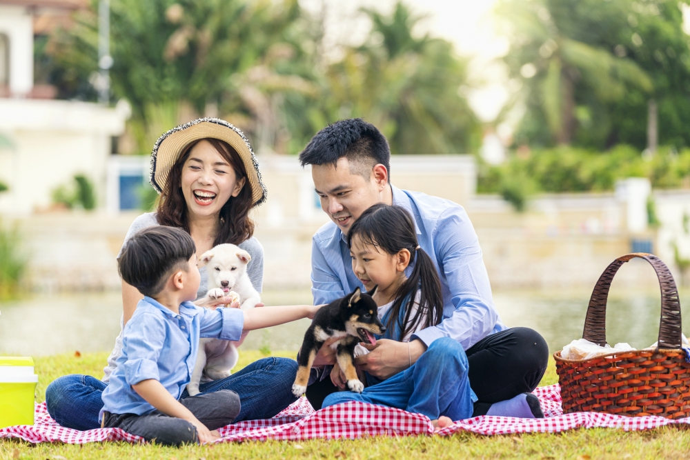 相信不少家庭都喜歡在週末進行野餐享受家庭樂，而西九文化區就是其中一個好選擇。