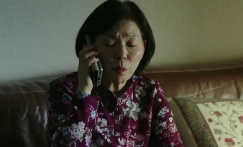 奶奶毫不諒解新抱,更背着台媽在孩子面前講她壞話。