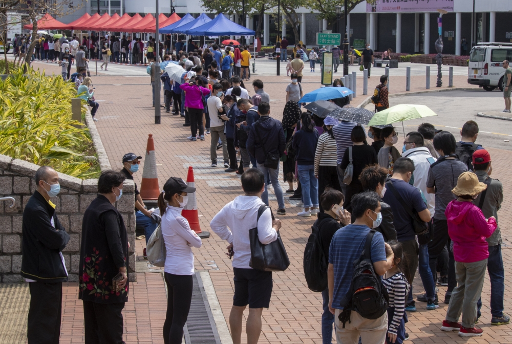 本地疫情嚴峻,無論是大人或小朋友都要做好防疫措施。