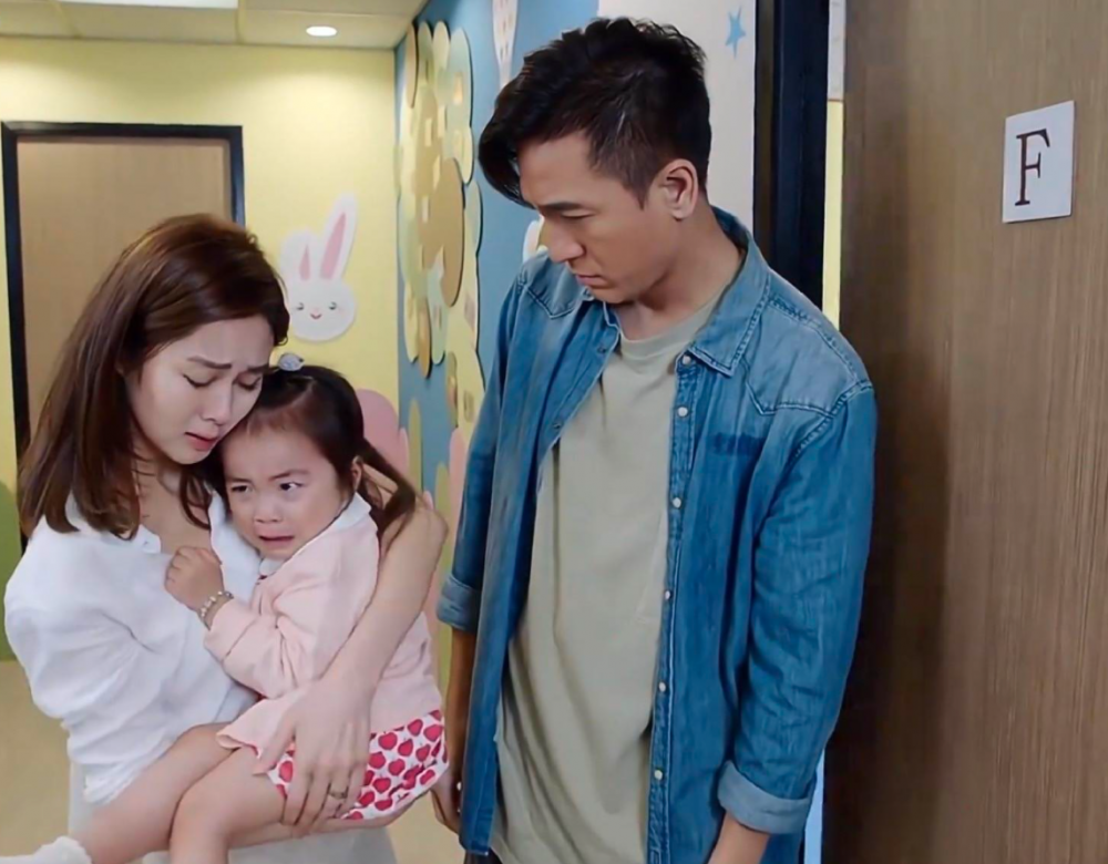 事主怒斥媽媽同事雙重標準。