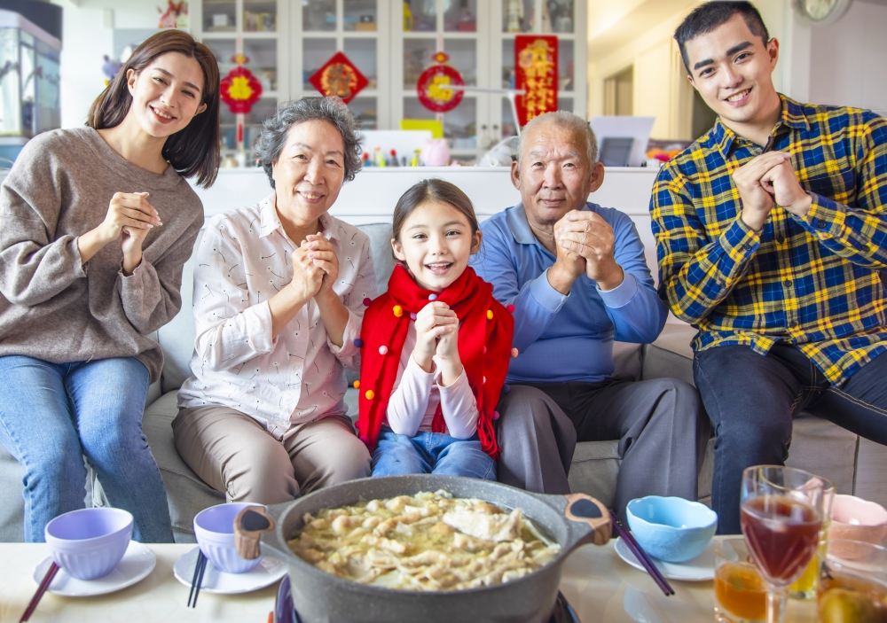 人日就是慶祝每個人的生日,因此不少習俗都講求好運、祈福。