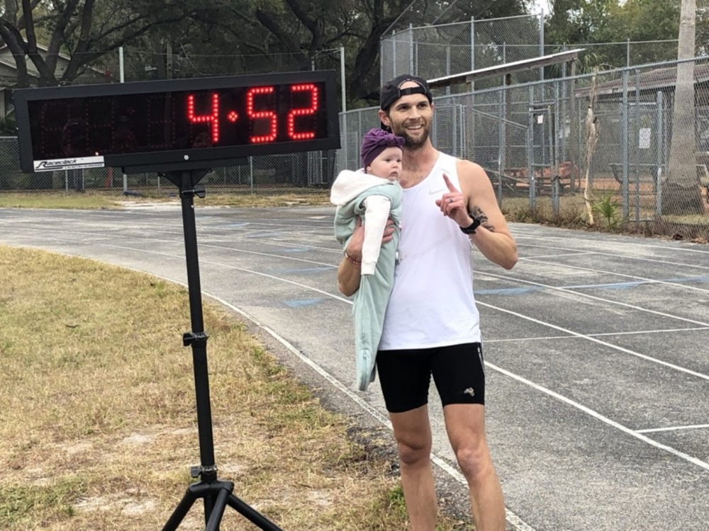 Rob以4分53秒完成挑戰。