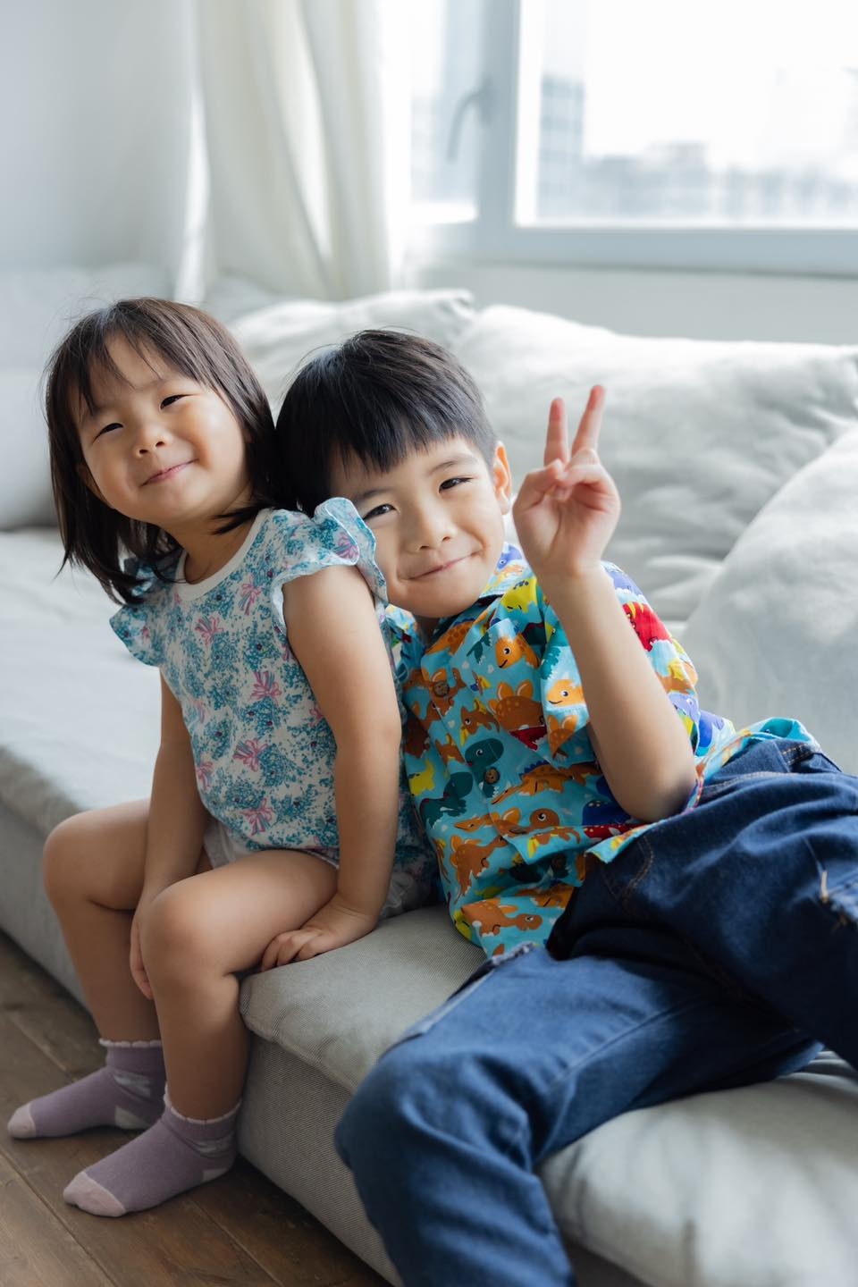 6歲兒子反倒認為放不放暑假影響不大,因為其實已經日日在房間Zoom。