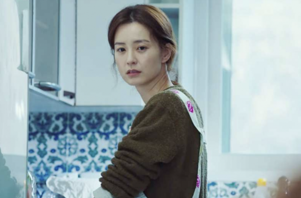 台灣的兩孩爸爸作家「口罩男」他認為，事實世界上根本沒有完美的媽媽。