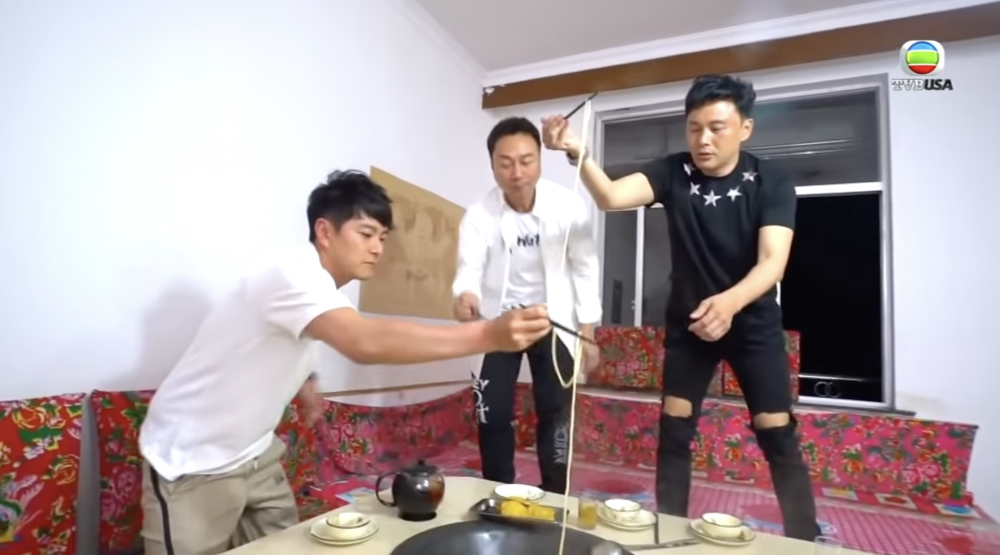 除了生日,人日也有吃長壽麵的習俗。
