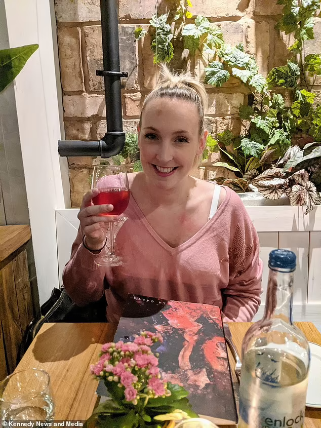 Rachael在懷孕時發現「胎記」變大，求醫確診患癌。