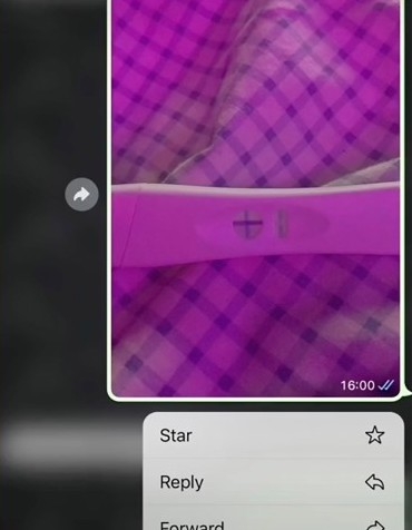 男友看見照片後,竟以為女友染疫。