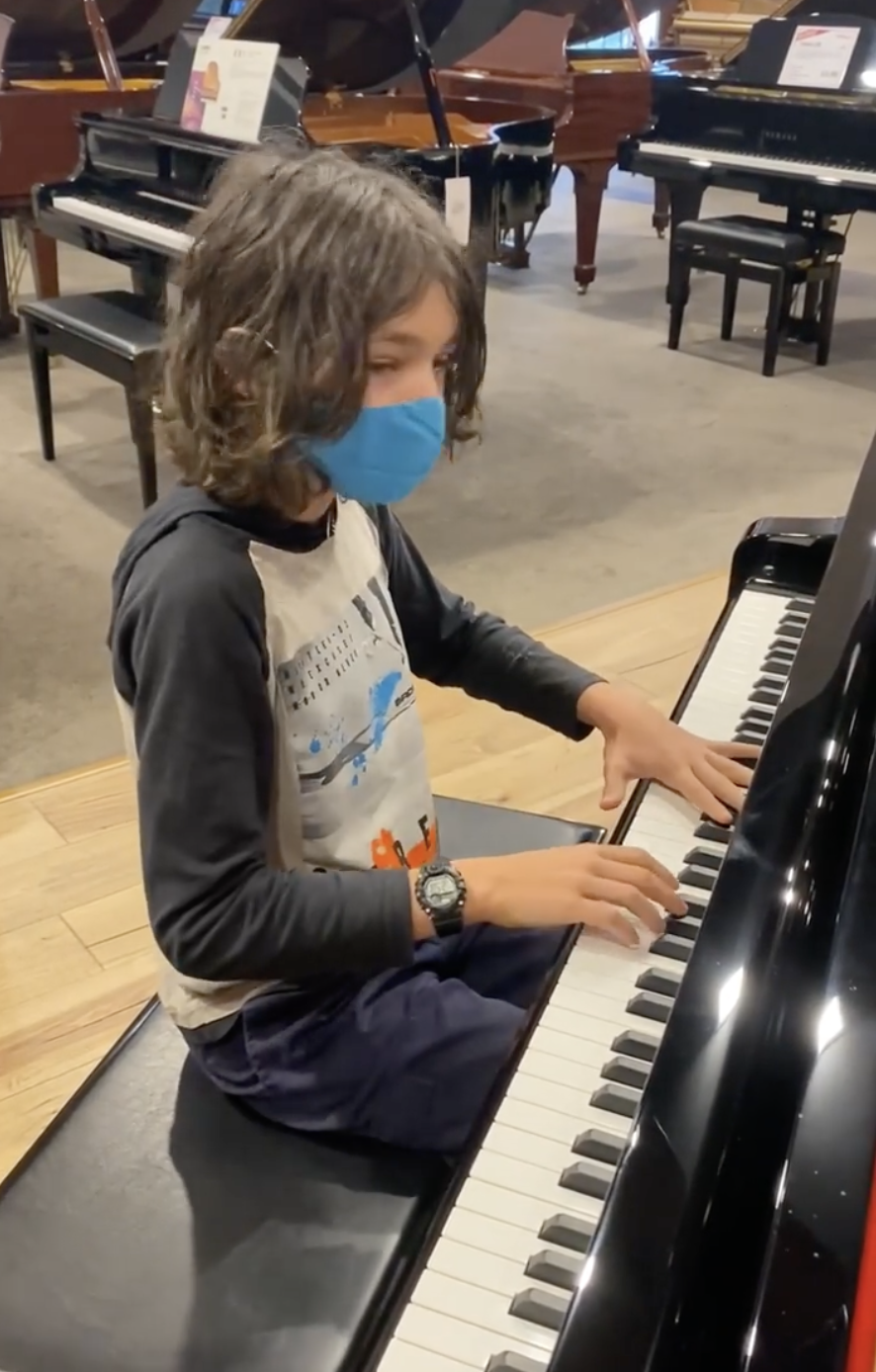 澳洲男孩Kyan僅花7個月，已經有不俗的鋼琴能力。