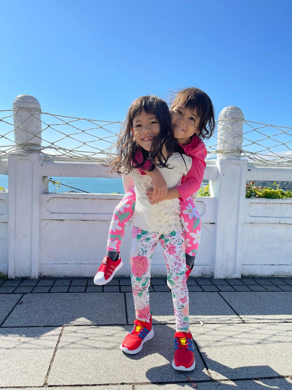 吳鳳並不贊成手機育兒，而是會認真陪伴小孩讀過寶貴的成長時期。