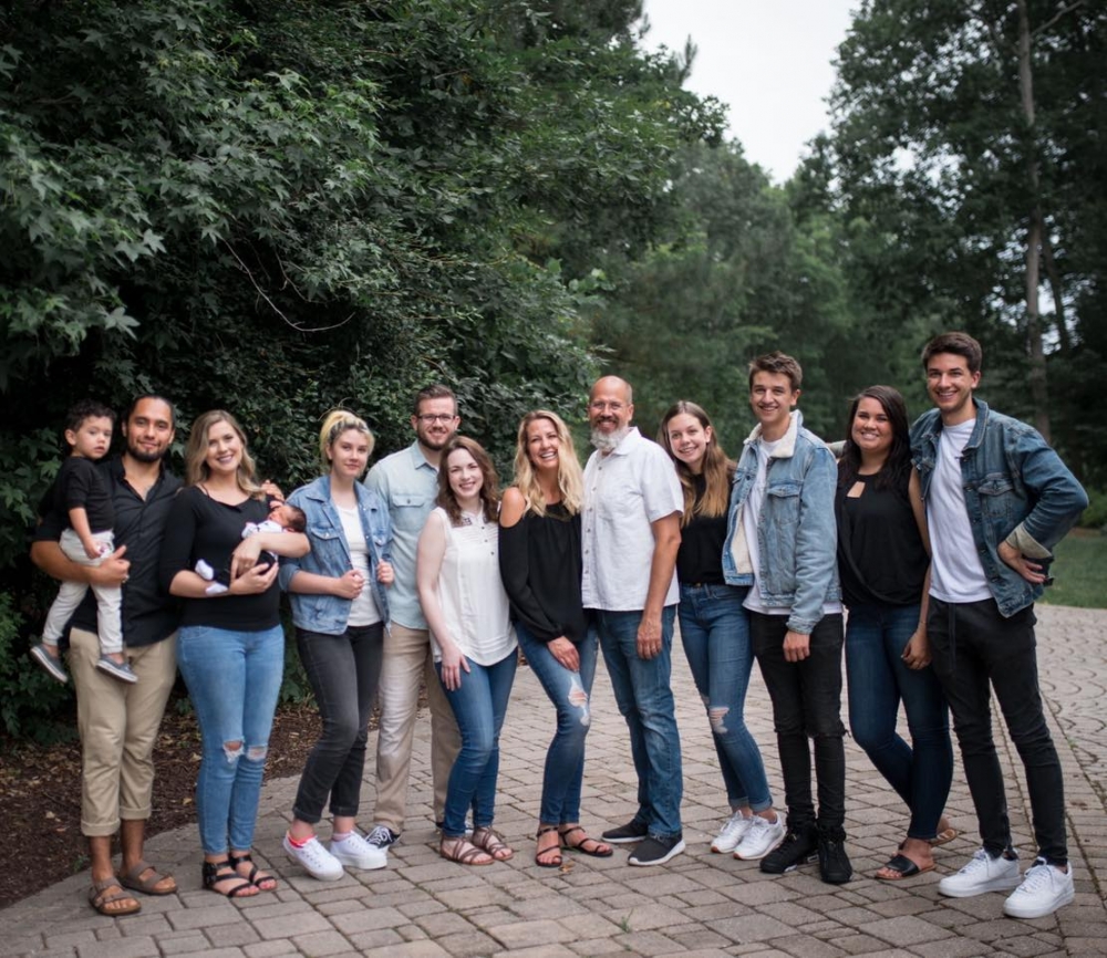 已經成為祖父母的兩人也非常享受和孩子們度過歡樂時光。