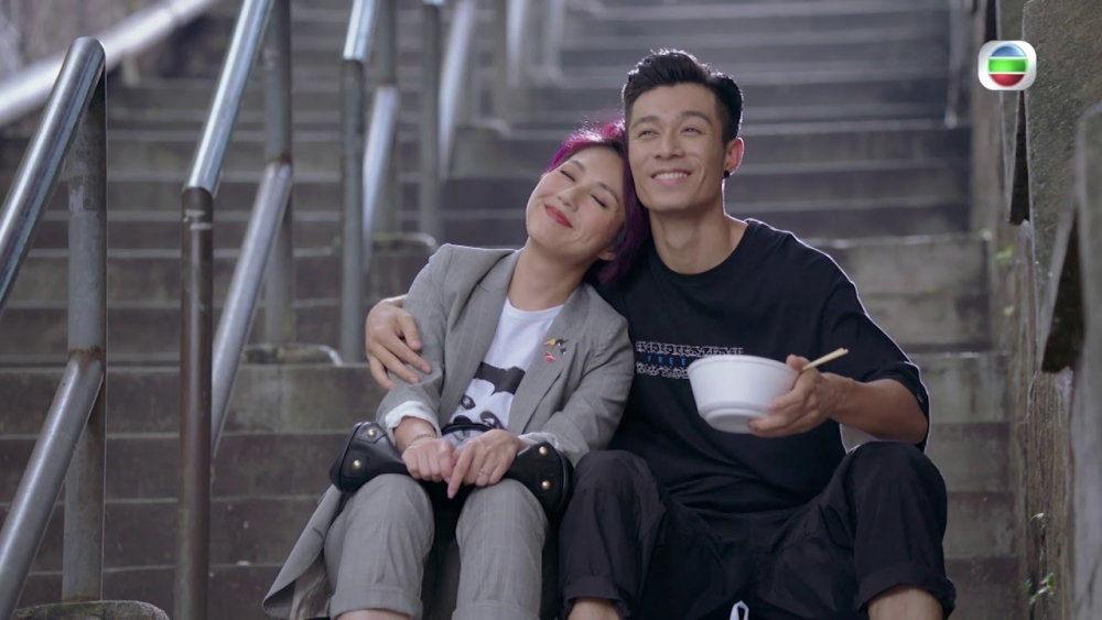 事主甜嫁鮮肉老公，也已經有了愛情結晶。