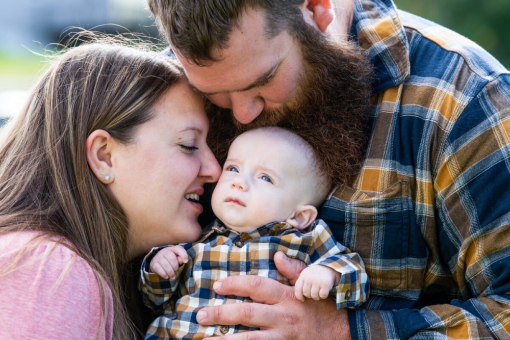 男嬰在母體中接受手術後,平安出世