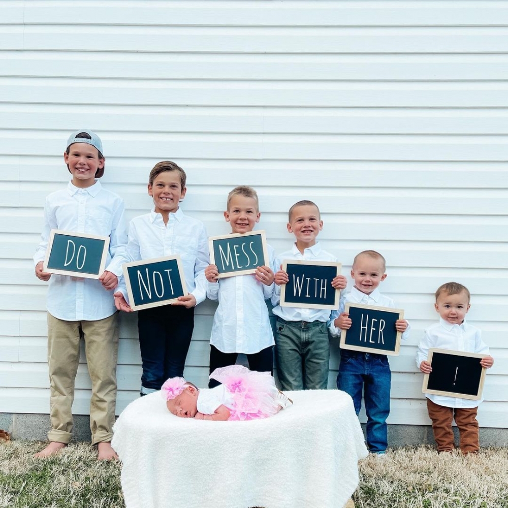 2021年12月終於迎來女兒誕生。