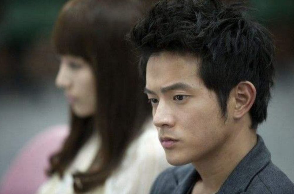 男友要求事主搬家,因為他不想事主住在前夫隔壁。