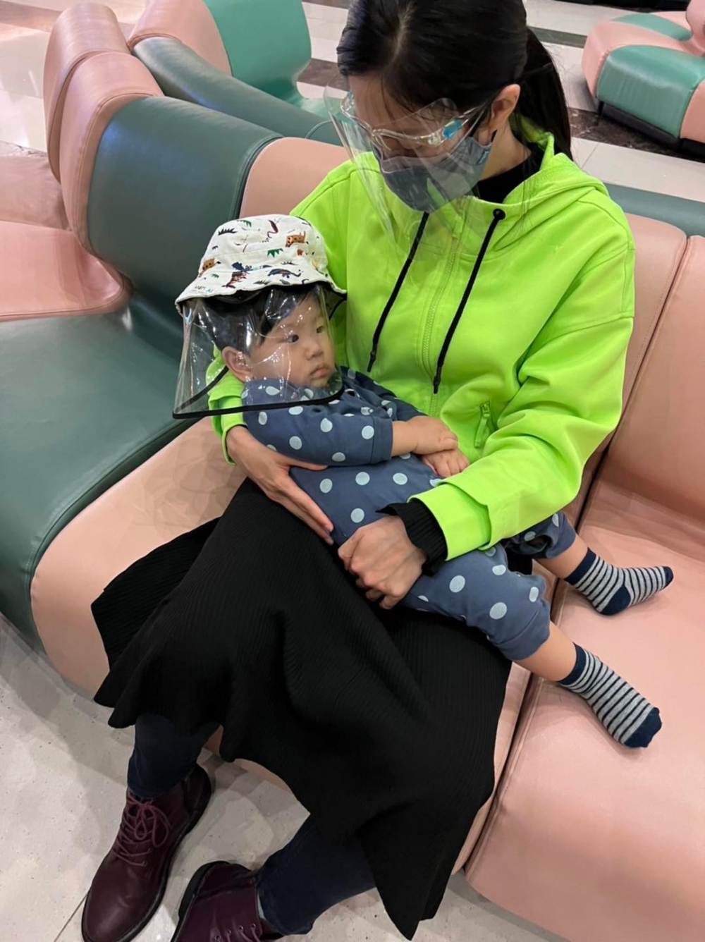 傷在兒身，痛在母心