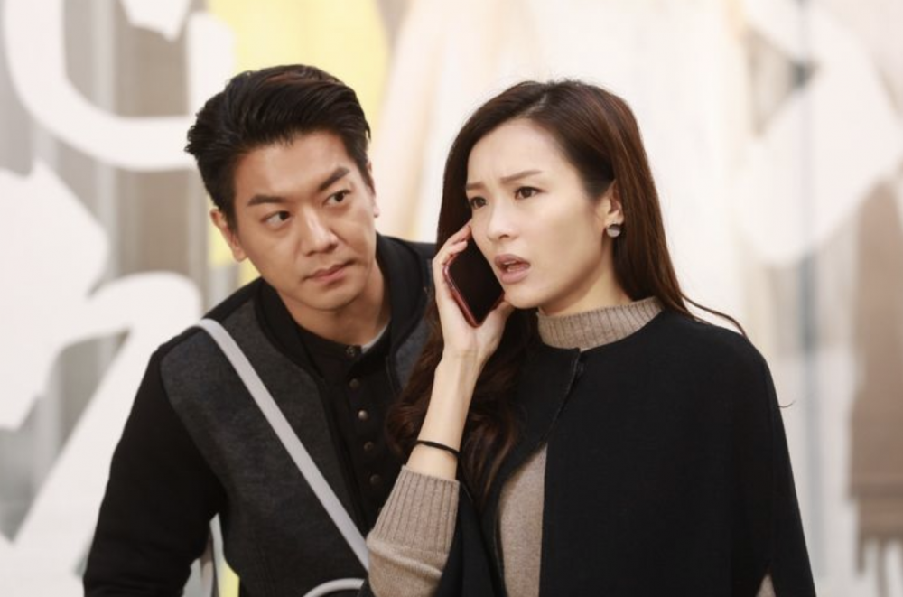 不少家長致電要求取得尿片及奶粉等嬰幼兒用品，有人甚至因未能獲得物資而投訴鬧足一個鐘。