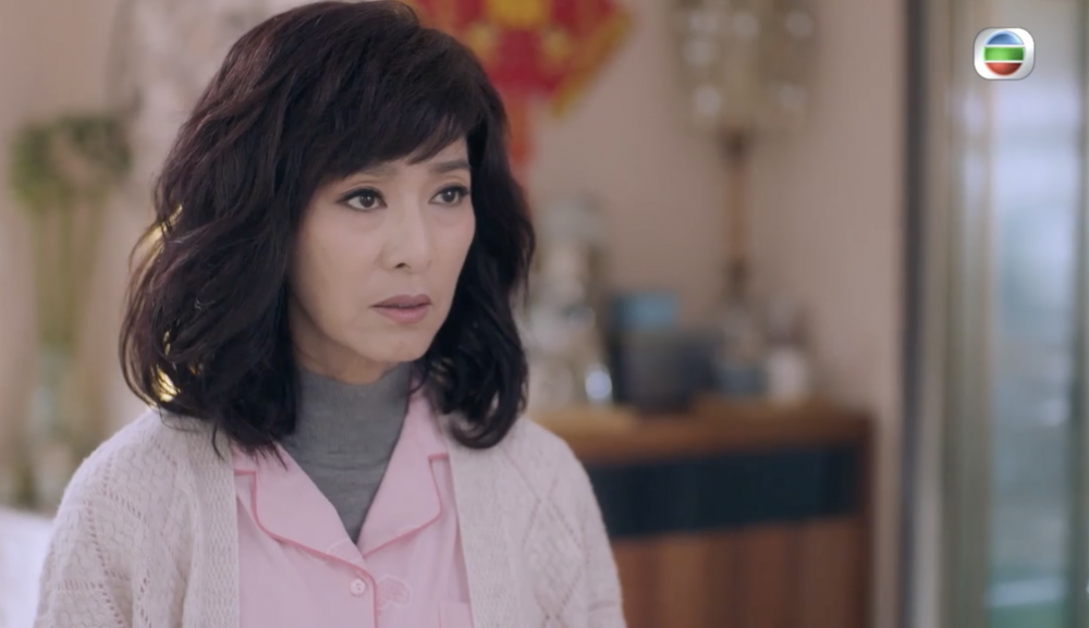 事主奶奶得知她懷了女孩，非但不開心，還痛哭一場，兩人當場大吵一架。