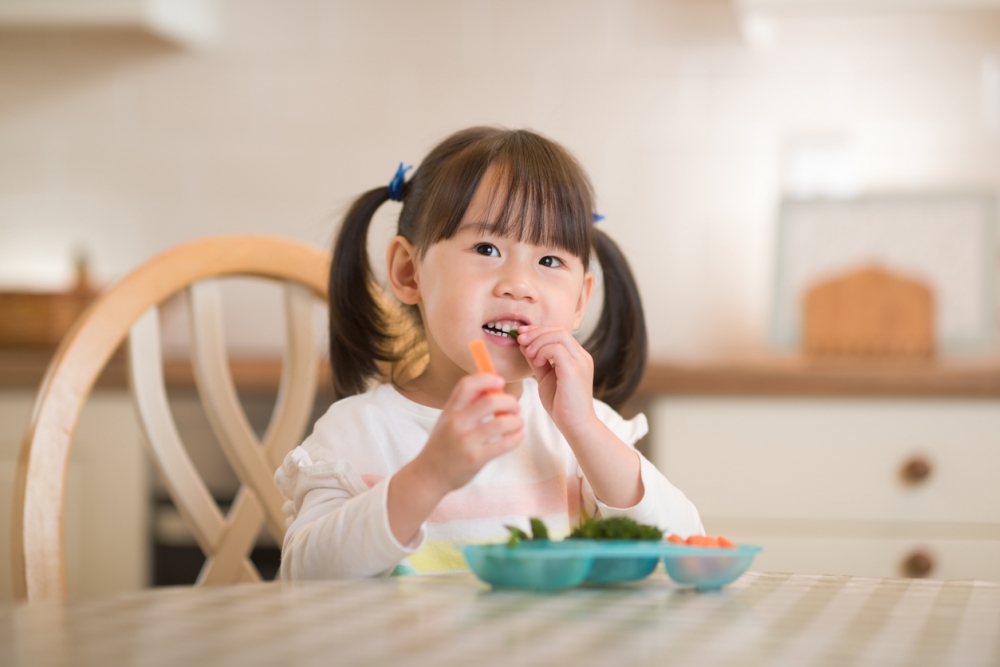 一向為健康不讓女兒吃零食。