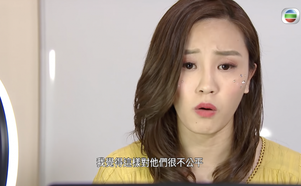 班主任有規定「必須邀請所有同班同學出席派對」，以免其他同學因未受邀請而感到被排擠。