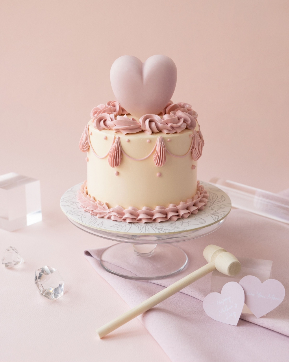 Vive Cake Boutique母親節系列蛋糕「Perfect MOM-ent」。