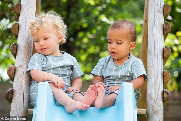 能夠誕下膚色、髮色及眼珠顏色都完全不同的雙胞胎，是百年難得一見的事。