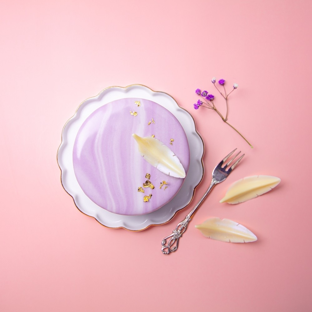 Lucullus龍島 母親節限定「THE PUREST LOVE茉莉香梨慕絲蛋糕」。