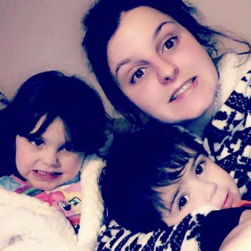 Lydia已經7歲, 性格古靈精怪,完全符合媽媽為她取的外號「小惡魔」。