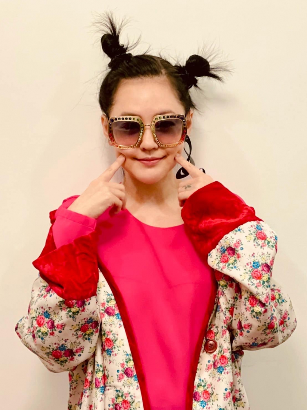 小S徐熙娣以犀利、作風大膽的主持風格走紅,也是3個女兒的媽媽。