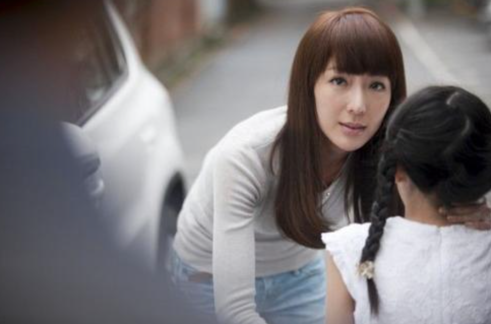 事主坦言自己也動了心,不過她就因為一對子女而卻步。