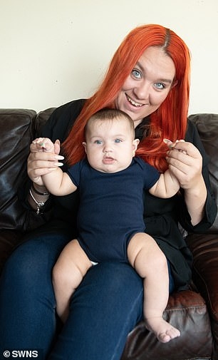 Cherral於去年生下體重約15磅的巨嬰,成為英國第三大嬰兒。