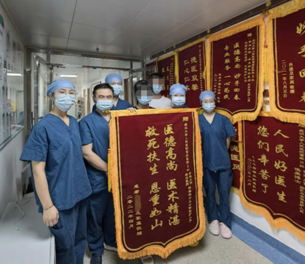 女生父母非常感激這位器官捐獻協調員及醫療團隊，更稱他們猶如女兒的再生父母。