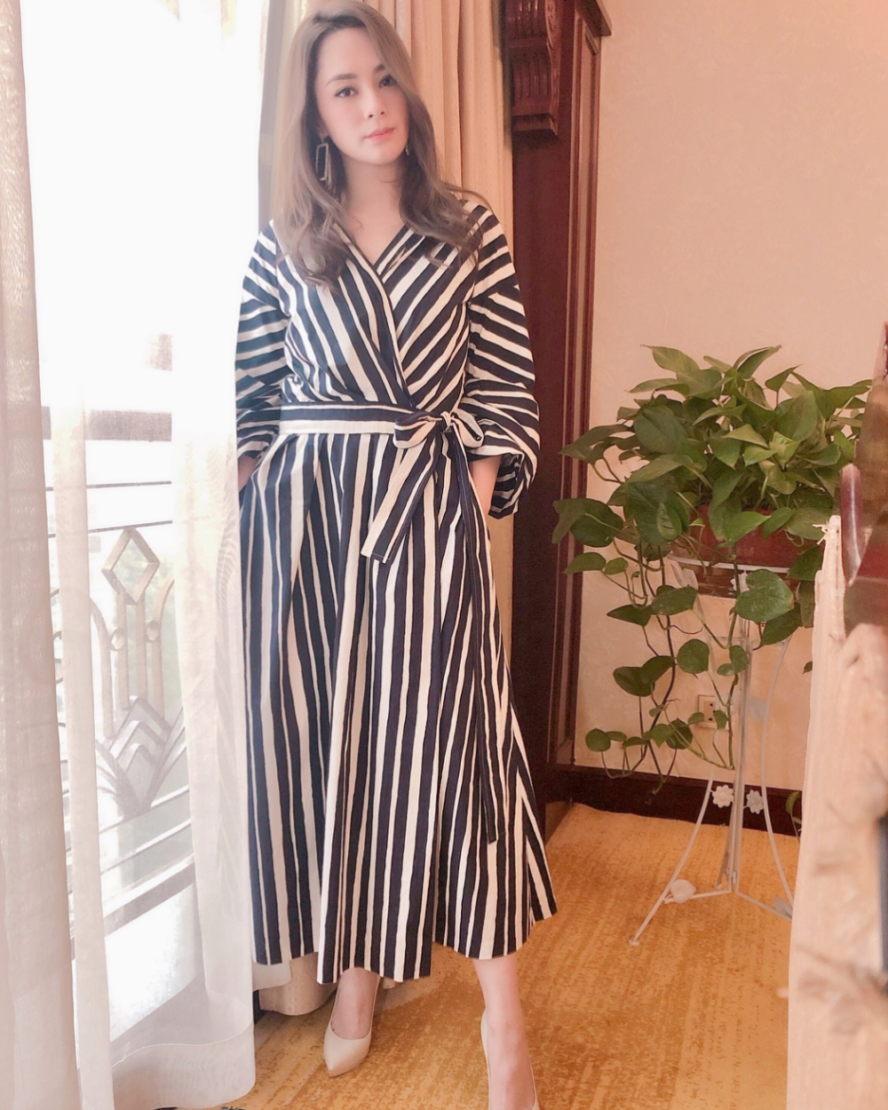 阿嬌又在節目上大談自己的擇偶條件,指自己希望另一半有完整的家庭背景。