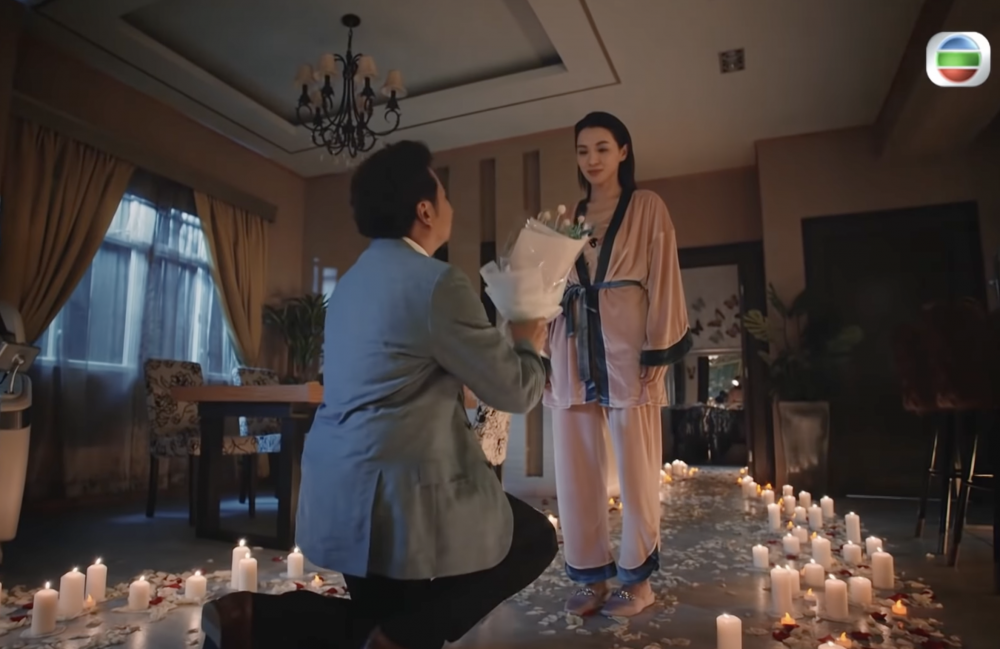 一名女子意外獲得男子求婚,卻讓她極度震驚。