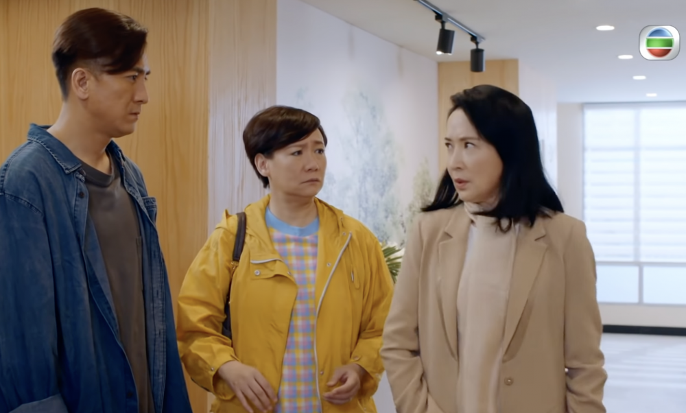 同時面對奶奶/岳母和母親夾攻,身為兒女的人都相當為難。
