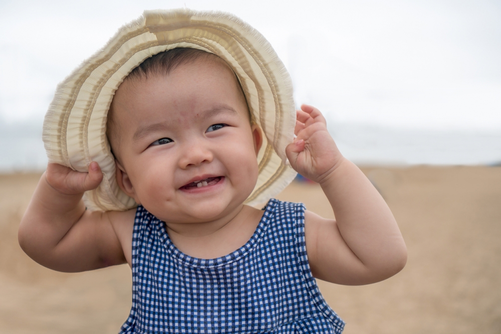 甜甜不時無端大笑的行為影響生活。（示意圖，非當事人）