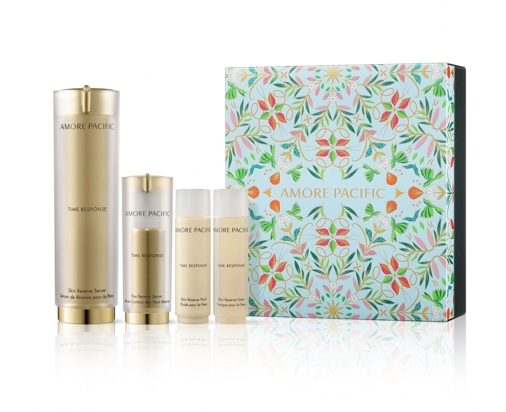 母親節禮物推薦之AMOREPACIFIC「煥采活膚精華套裝」。
