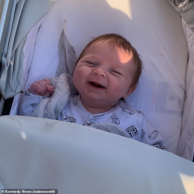 她表示小朋友很乖,若是BB有動靜,她也會離開可課室安撫孩子。