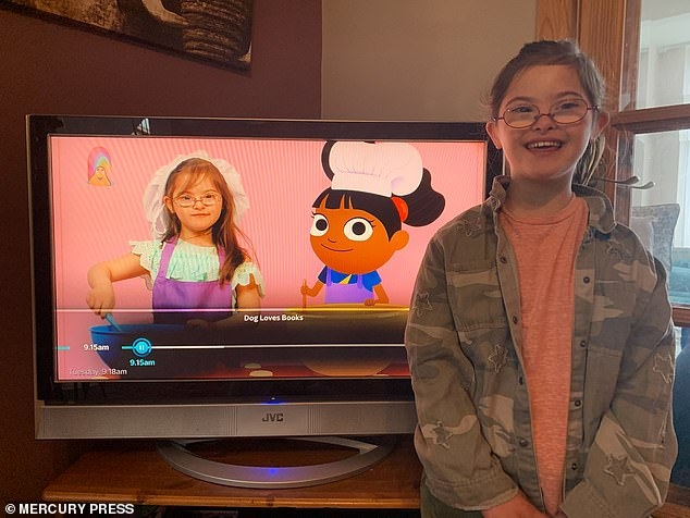 母親表示,女兒性格活潑,也不懼怕鏡頭。