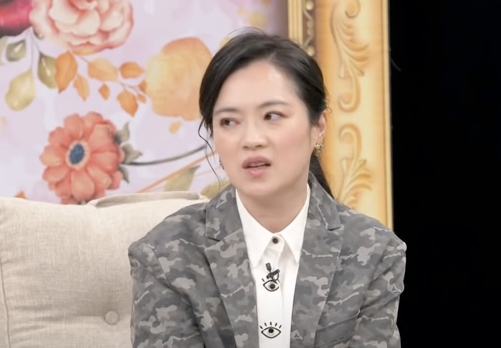 在那一年,她「把自己孤立到一個程度」,幾乎不出門。
