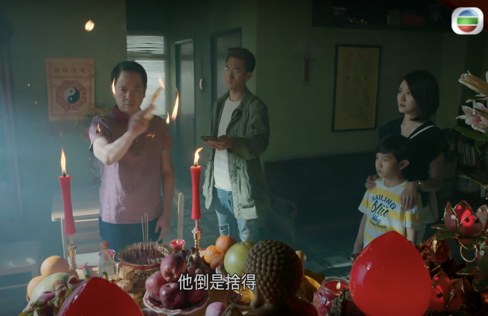 信仰宗教是個人自由,不過若是太迷信,就容易誤入神棍騙局。